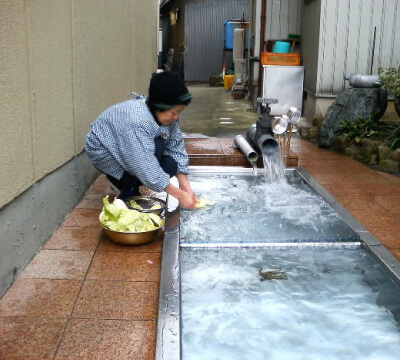 生地（いくじ）の清水（しょうず）