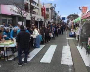 つきたて餅のふるまい