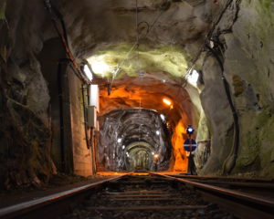 工事区域線路は洞窟のよう