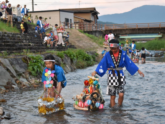 冷たいけど気持ちいいよ♪