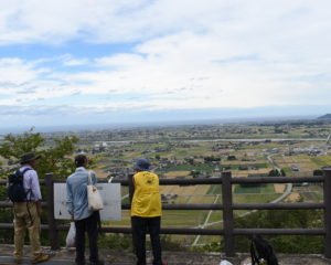 険しい思いも忘れる風景