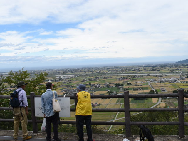 険しい思いも忘れる風景