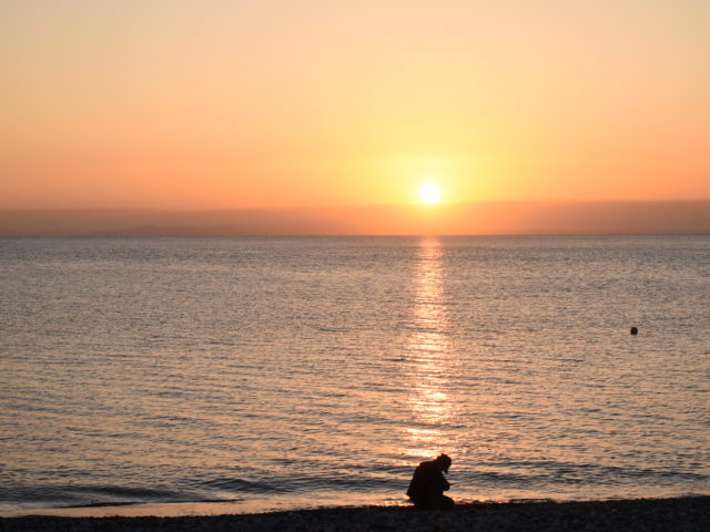 夕陽が沈む