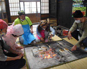 囲炉裏で五平餅♪