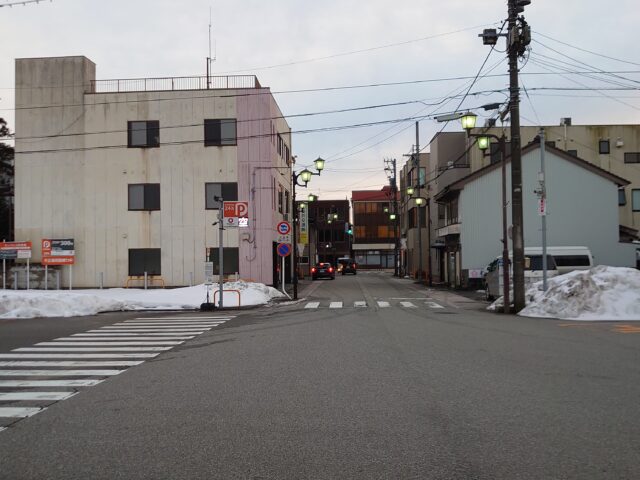 電鉄黒部駅前