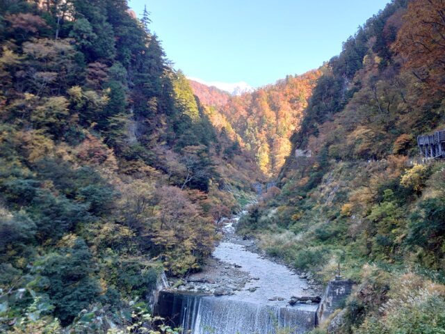 祖母谷温泉へ向かう道