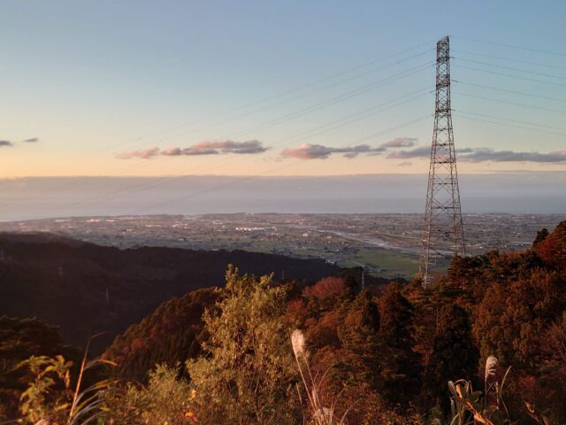 夕暮れ時の扇状地（下立から）