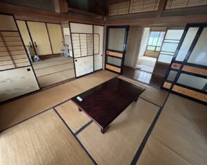 No208下立